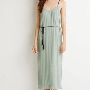Pleated maxi dress